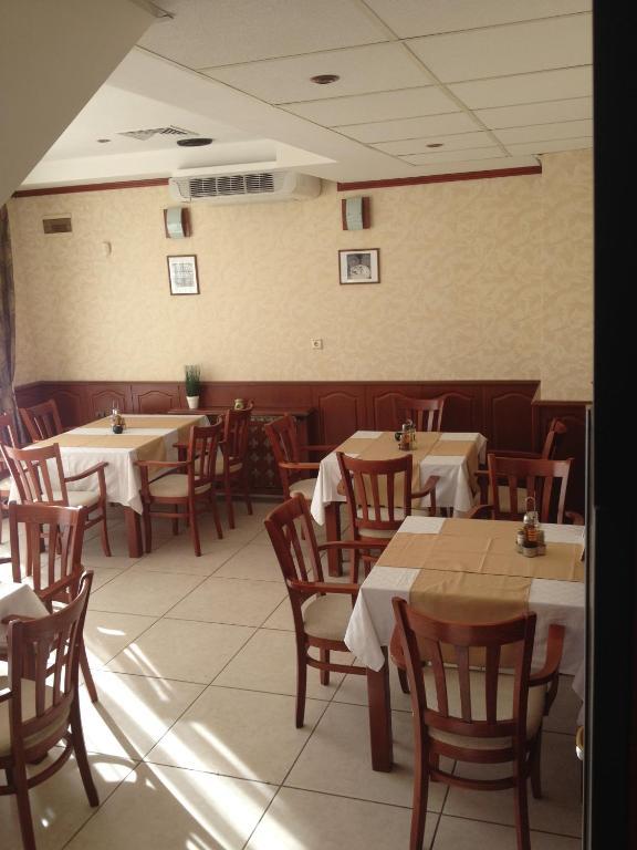 伊莱娜酒店 大特尔诺沃 外观 照片
